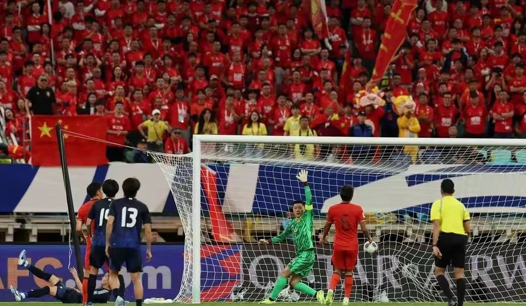 湖北队主场失利,球队形势严峻 湖北队主场失利,球队形势严峻