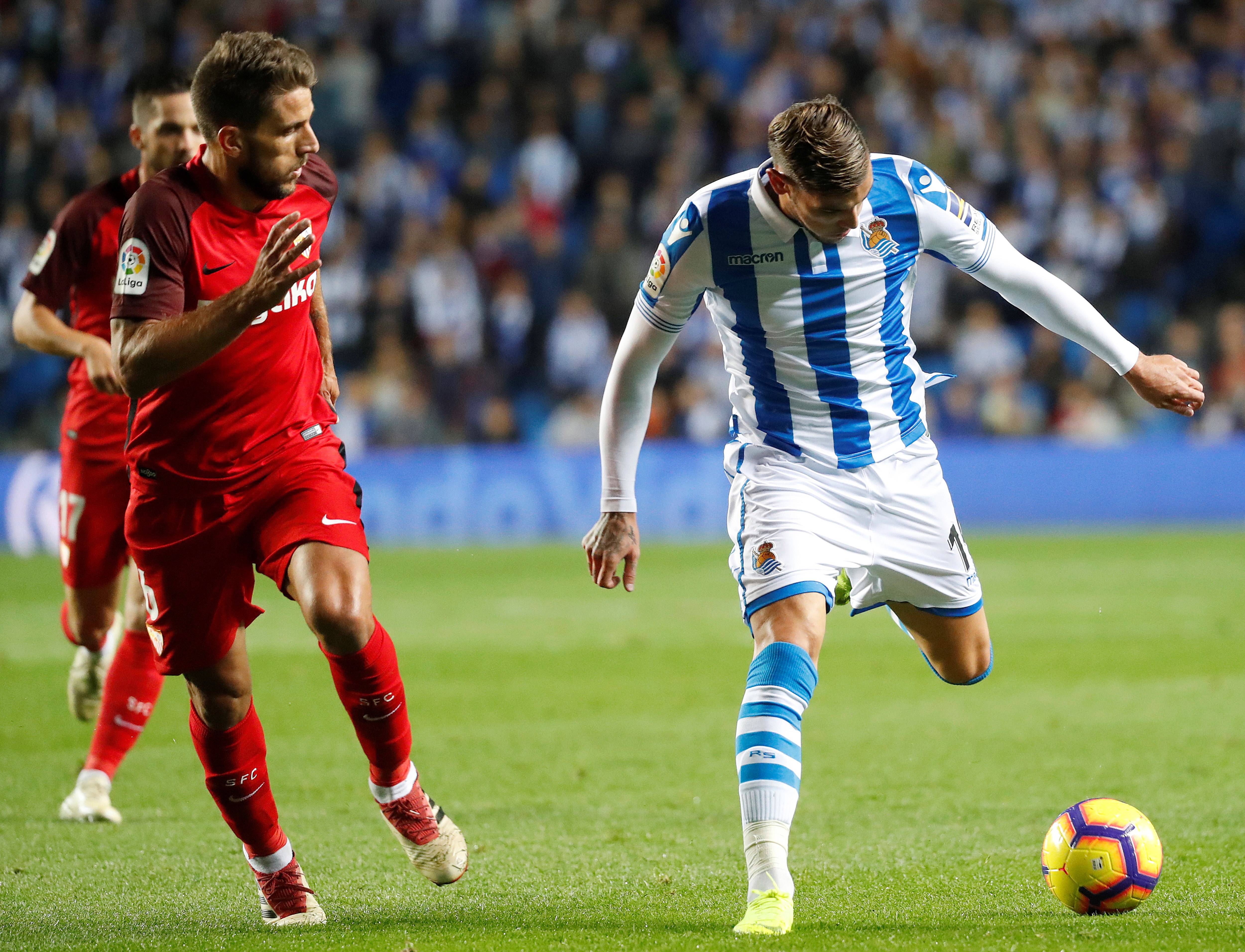 瓦伦西亚将在客场对决英超强队