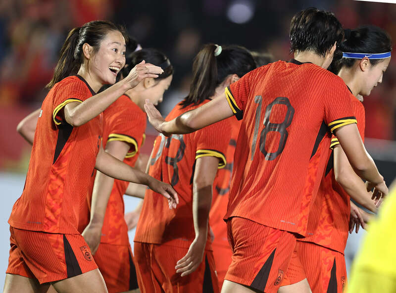 冠军夺魁！国际女足赛事战队实力雄厚的简单介绍