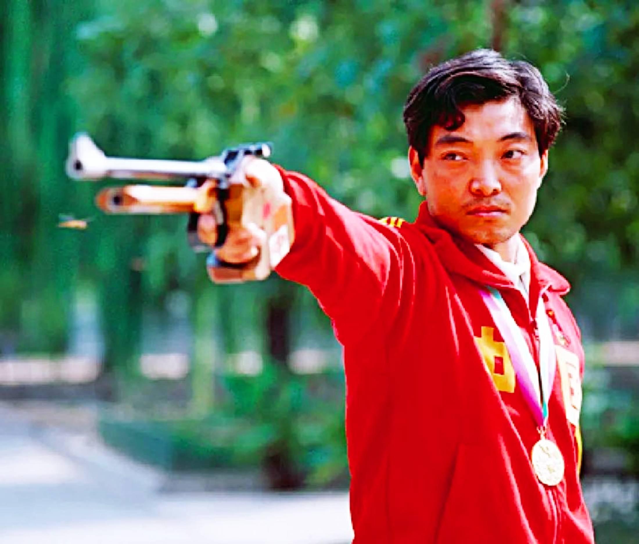 包含体育世界的风云人物:展现出的运动才华的词条