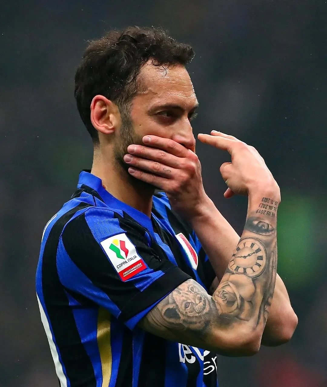 意大利明星球员绽放荣耀,惊艳球场 意大利明星球员绽放荣耀,惊艳球场