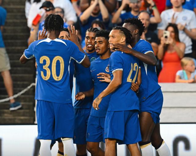 切尔西球员风采独具,赢得观众喝彩!的简单介绍 切尔西球员风采独具,赢得观众喝彩!的简单介绍