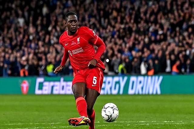 利物浦遭遇逆袭,失去领先优势 利物浦遭遇逆袭,失去领先优势