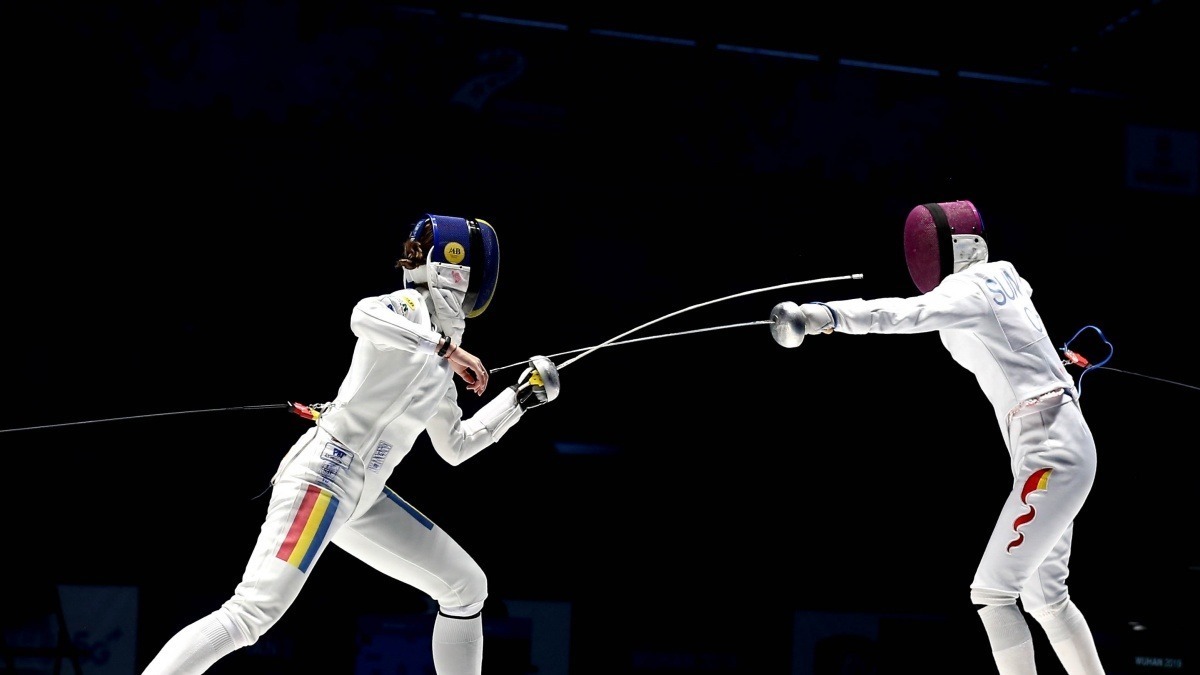 罗马尼亚击剑选手惊天表现,夺冠登顶 罗马尼亚击剑选手惊天表现,夺冠登顶
