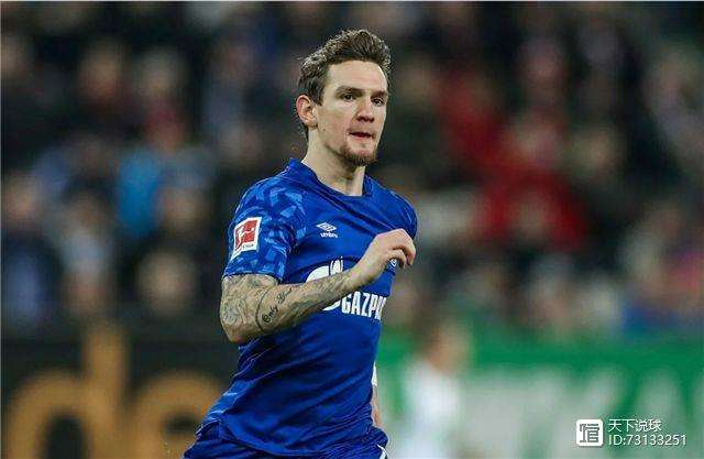 沙尔克客场发挥出色，拿到关键胜利