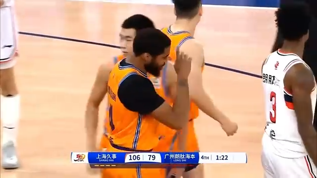 上海男篮击败对手，全队球员表现出色