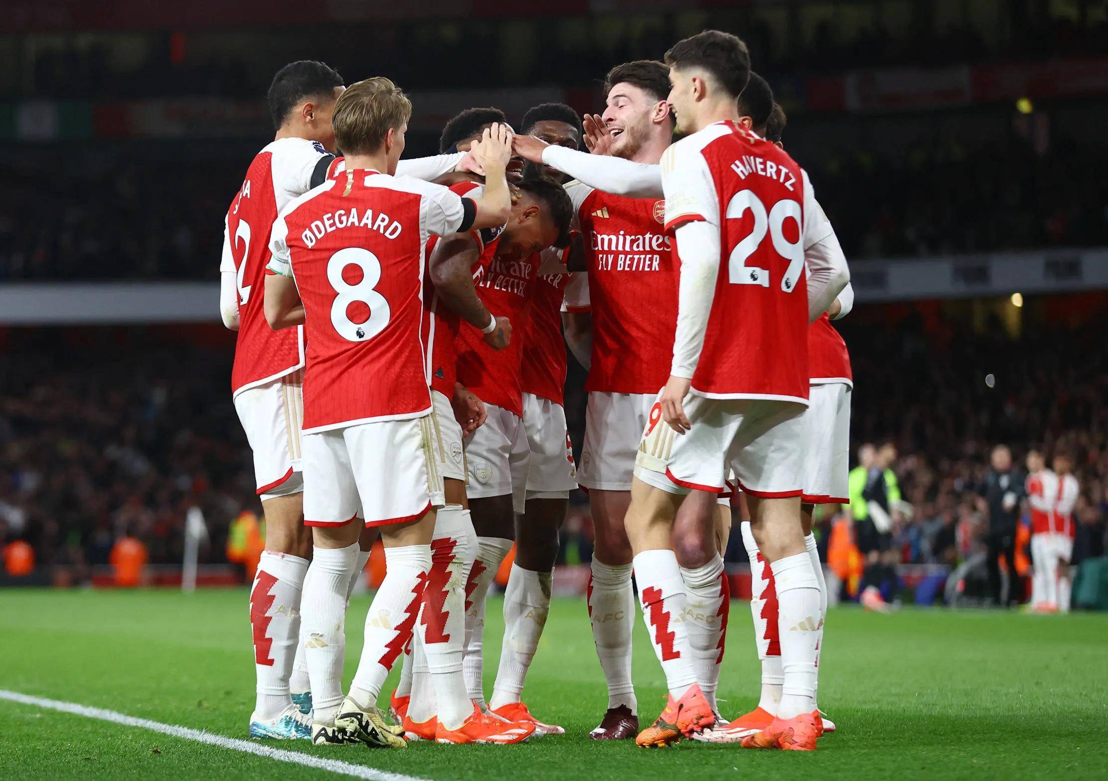 巴黎圣日耳曼惨遭淘汰,巴塞罗那晋级欧冠半决赛 巴黎圣日耳曼惨遭淘汰,巴塞罗那晋级欧冠半决赛