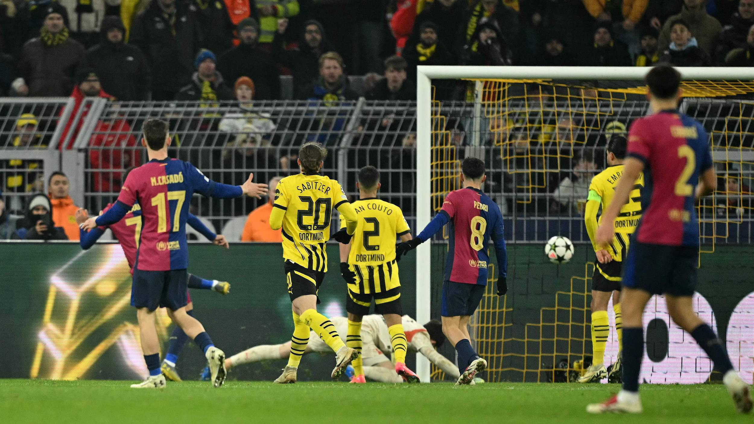 阿斯顿维拉遭遇两连败,逼降降级区 阿斯顿维拉遭遇两连败,逼降降级区