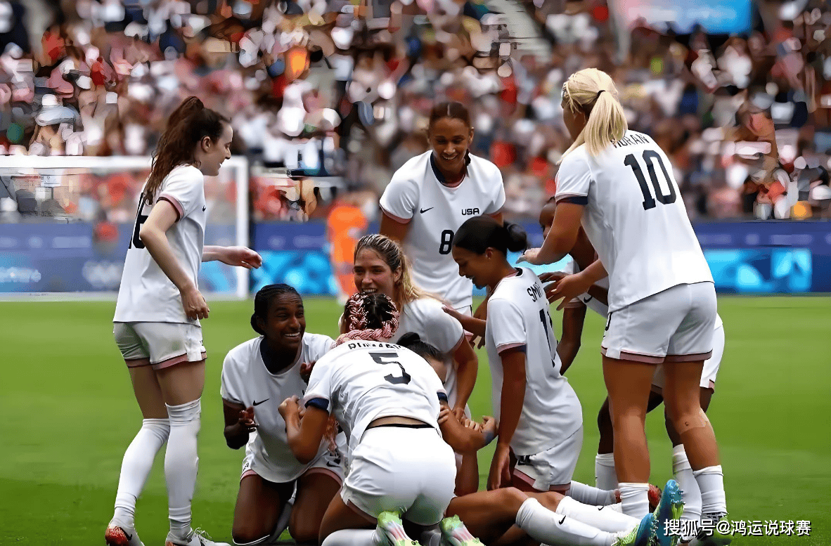 美国女足在比赛中展现出强大实力 美国女足在比赛中展现出强大实力