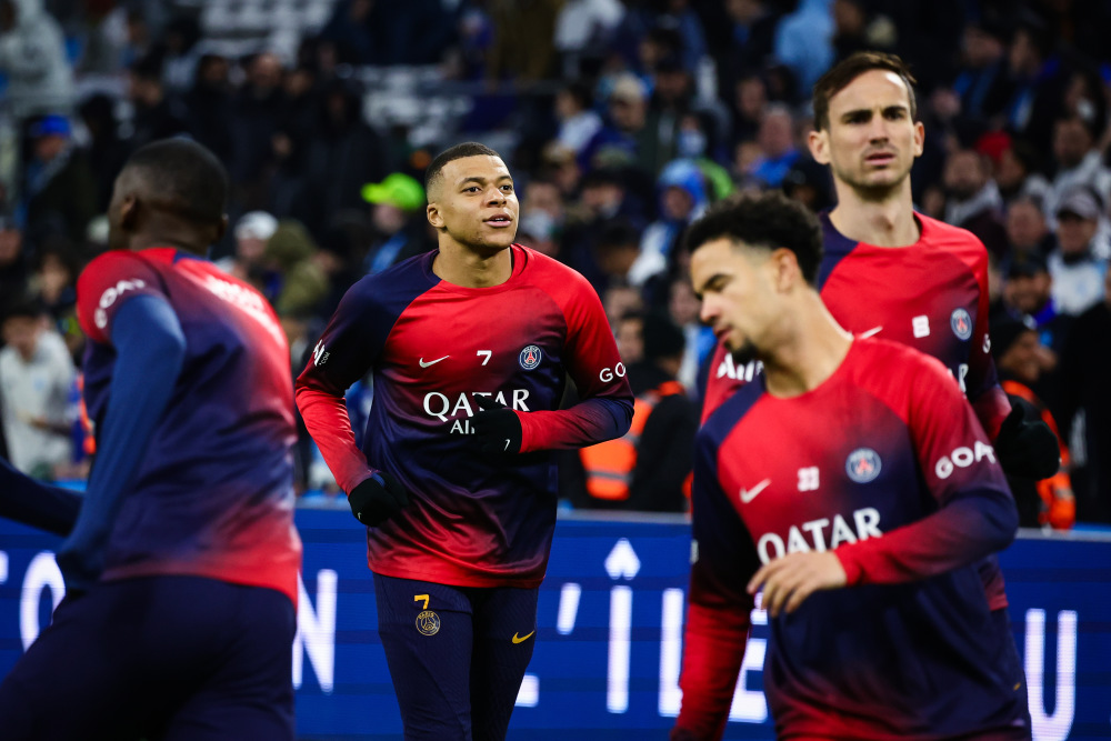 阿根廷足球巨星梅西正式加盟法甲巴黎圣日耳曼 阿根廷足球巨星梅西正式加盟法甲巴黎圣日耳曼